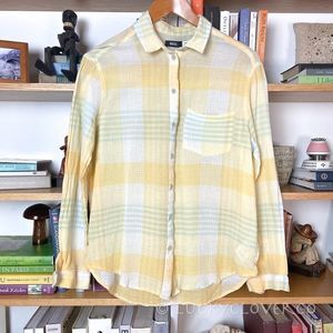 BDG Urban Outfitters Yellow Plaid Lightweight Button Up Shirt